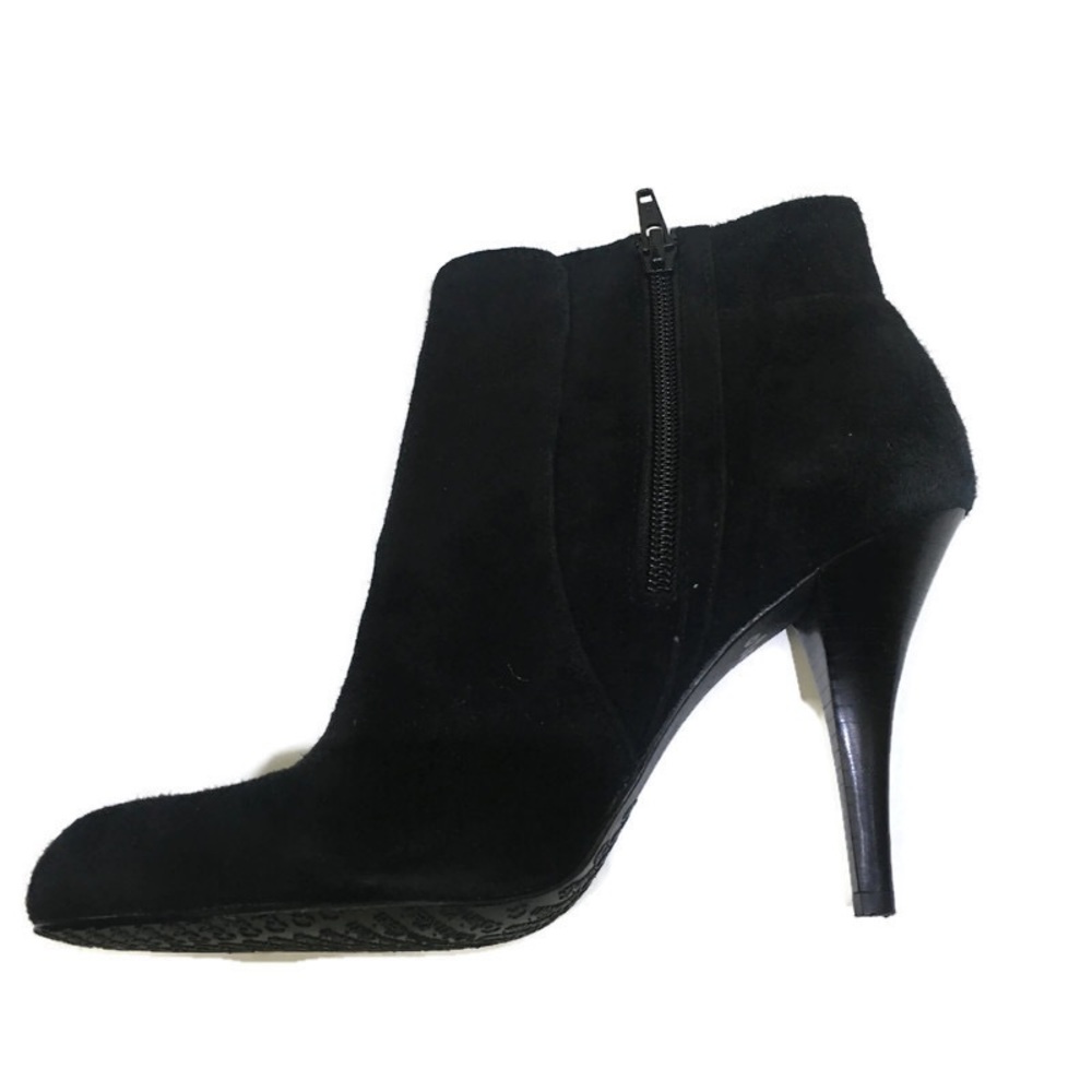 NWOT Calvin Klein Mojito black suede bootie size 8